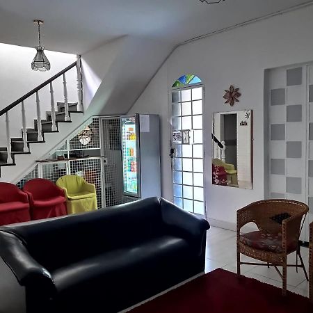 בלו הוריזונטה Chale Mineiro Hostel & Pousada מראה חיצוני תמונה