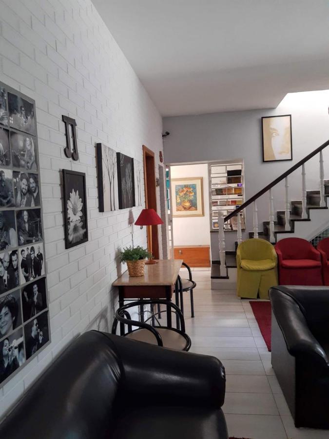 בלו הוריזונטה Chale Mineiro Hostel & Pousada מראה חיצוני תמונה