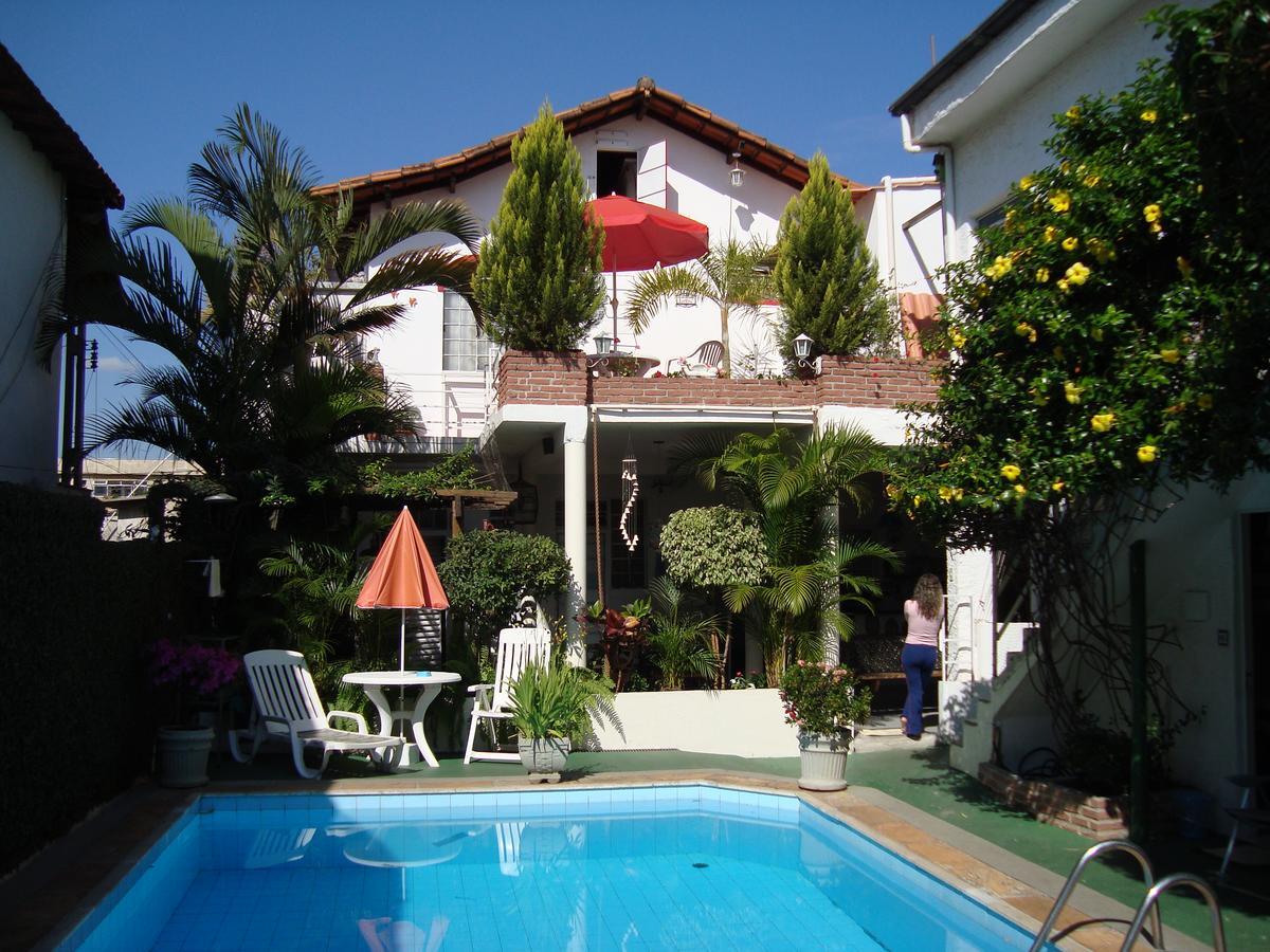 בלו הוריזונטה Chale Mineiro Hostel & Pousada מראה חיצוני תמונה